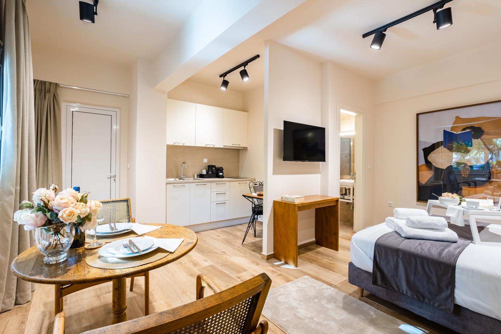 Villy'S Comfort Zone Apartments Kalamata Exterior foto