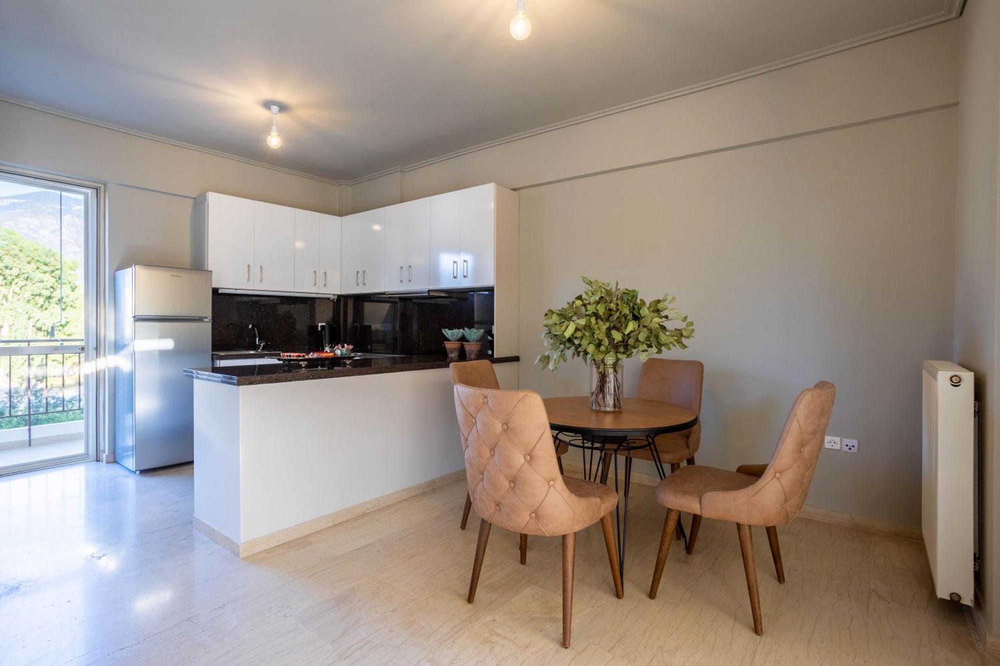 Villy'S Comfort Zone Apartments Kalamata Exterior foto